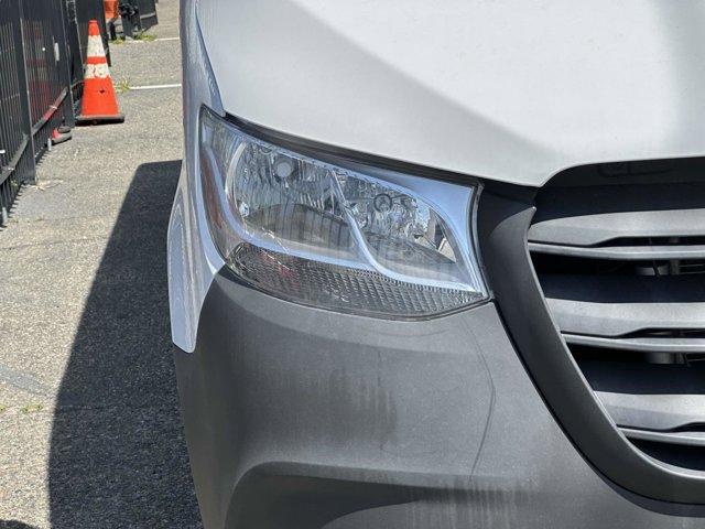 Photo of 2023 White Mercedes-Benz Sprinter 2500