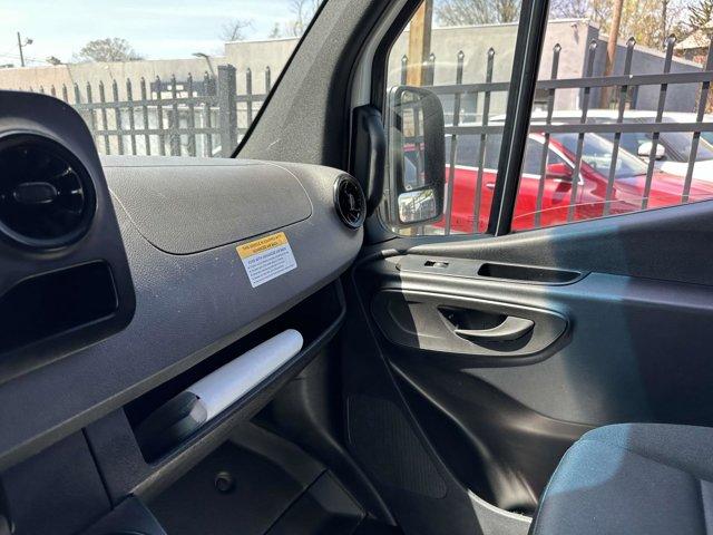 Photo of 2023 White Mercedes-Benz Sprinter 2500