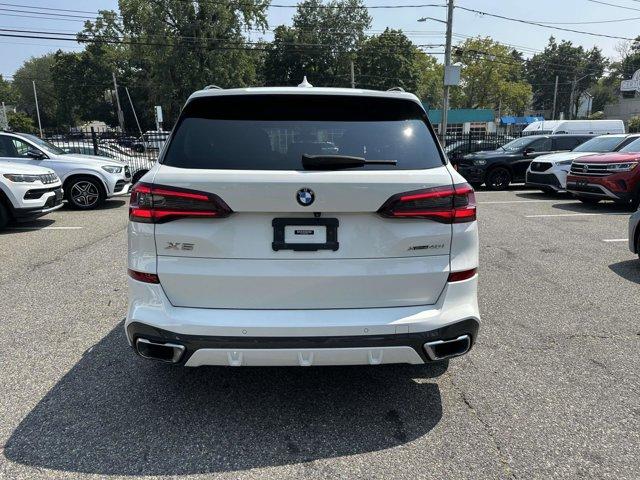 Photo of 2021 White BMW X5