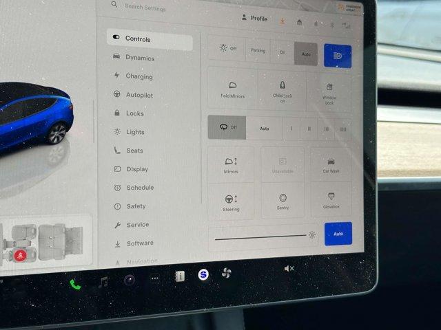 Photo of 2022 Blue Tesla Model Y