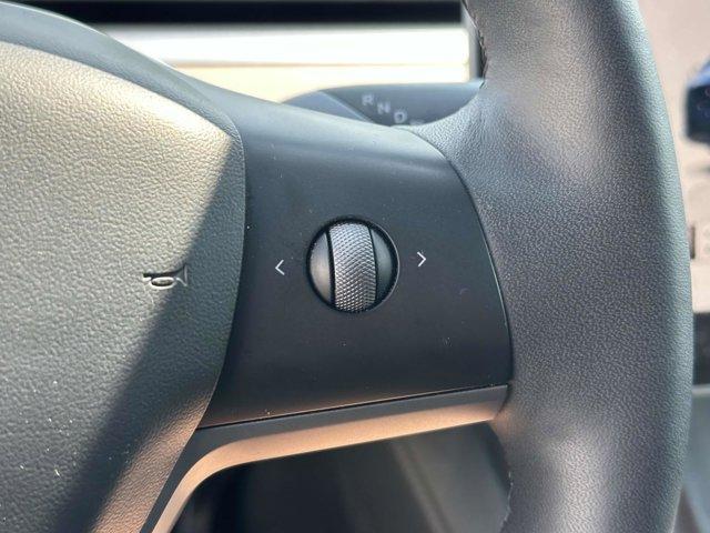 Photo of 2022 Blue Tesla Model Y