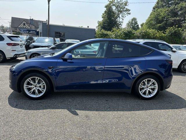 Photo of 2022 Blue Tesla Model Y