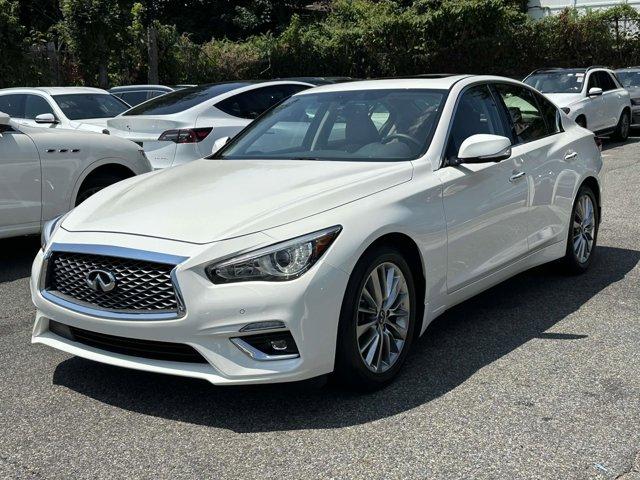 Photo of 2023 White INFINITI Q50