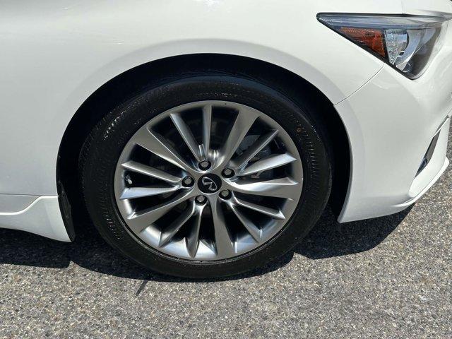 Photo of 2023 White INFINITI Q50