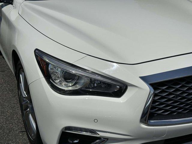 Photo of 2023 White INFINITI Q50