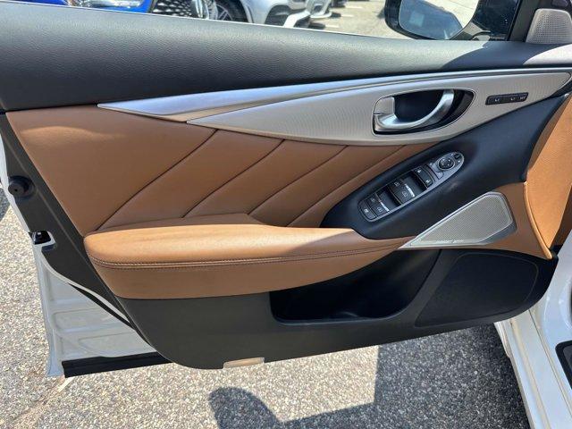 Photo of 2023 White INFINITI Q50