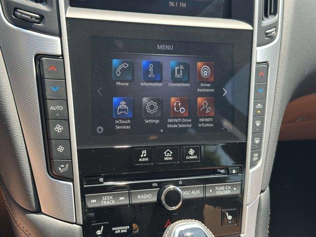 Photo of 2023 White INFINITI Q50