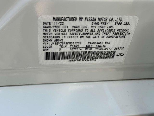 Photo of 2023 White INFINITI Q50