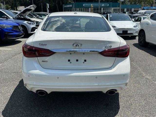 Photo of 2023 White INFINITI Q50