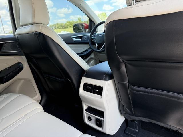 Photo of 2021 RAPID RED TINTED CC Ford Edge