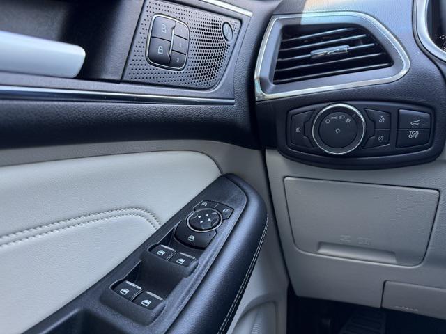 Photo of 2021 RAPID RED TINTED CC Ford Edge