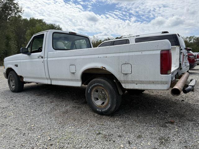 Photo of 1995 White Ford F-150