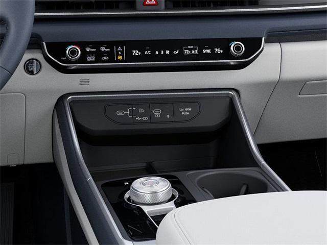 Photo of 2026 Ivory Silver Kia Carnival Hybrid