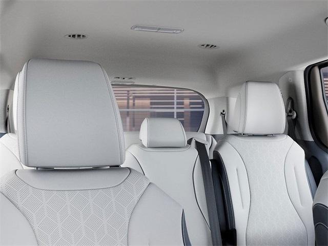 Photo of 2026 Ivory Silver Kia Carnival Hybrid