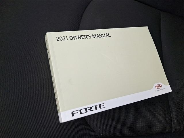 Photo of 2021 Snow White Pearl Kia Forte