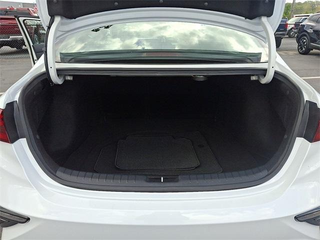 Photo of 2021 Snow White Pearl Kia Forte