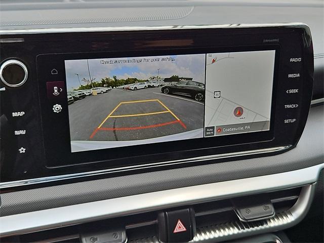 Photo of 2024 Glacial White Pearl Kia K5