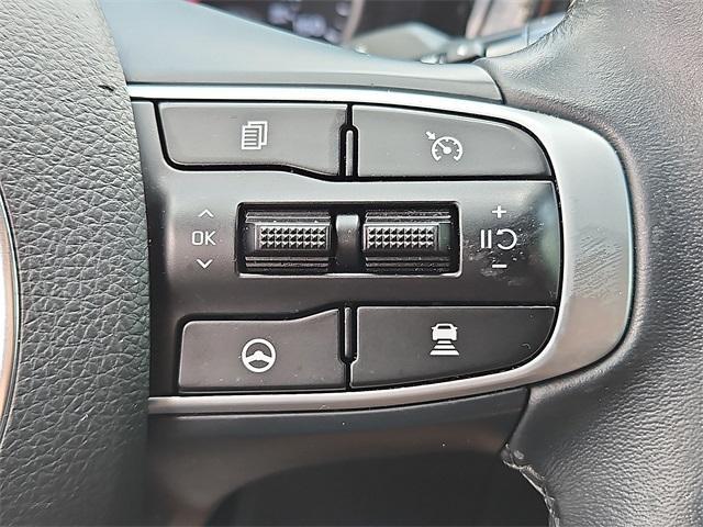 Photo of 2024 Glacial White Pearl Kia K5
