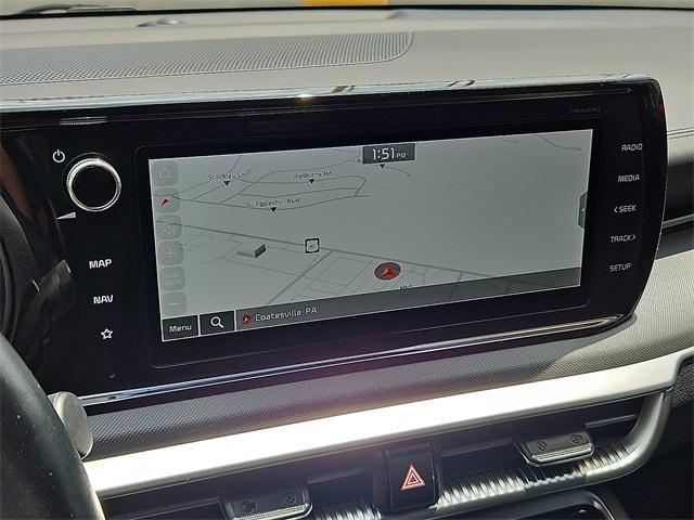Photo of 2024 Glacial White Pearl Kia K5