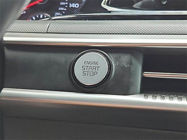 Photo of 2024 Glacial White Pearl Kia K5