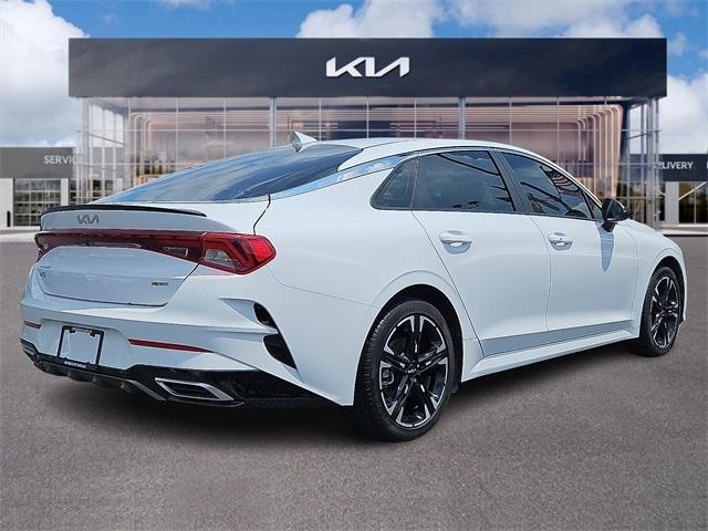 Photo of 2024 Glacial White Pearl Kia K5