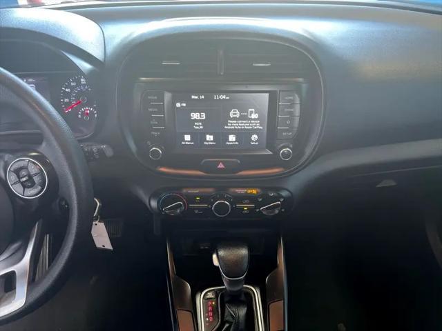 Photo of 2020 Sparkling Silver Kia Soul