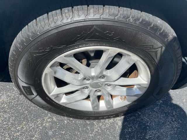 Photo of 2015 Snow White Pearl Kia Sorento