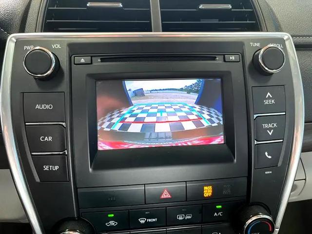 Photo of 2017 GRAY Toyota Camry