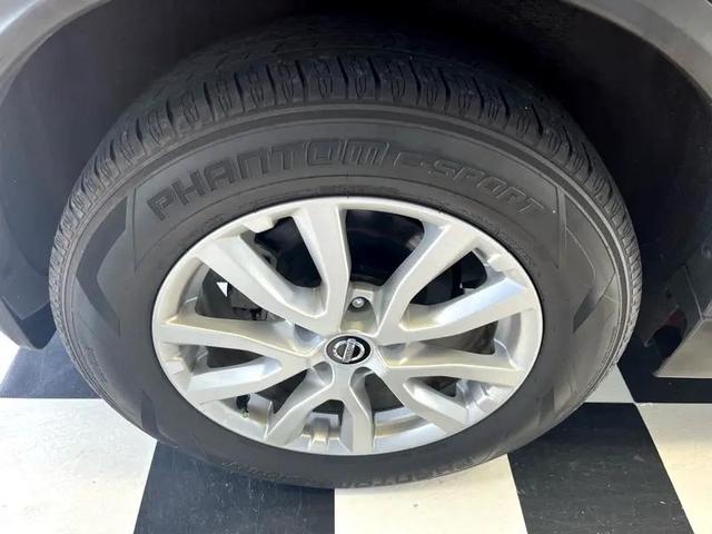Photo of 2018 Scarlet Ember Nissan Rogue