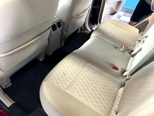 Photo of 2018 Scarlet Ember Nissan Rogue