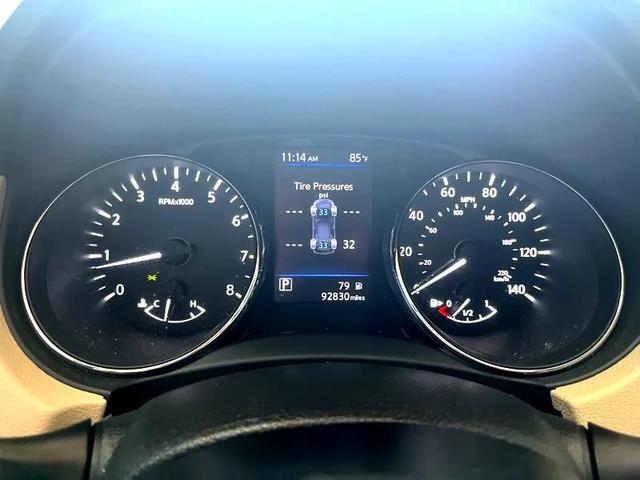Photo of 2018 Scarlet Ember Nissan Rogue