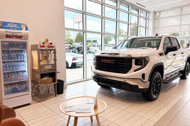 Photo of 2017 Quicksilver Metallic GMC Yukon