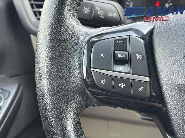 Photo of 2021 Blue Metallic Ford Escape