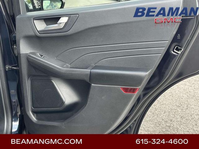 Photo of 2021 Blue Metallic Ford Escape
