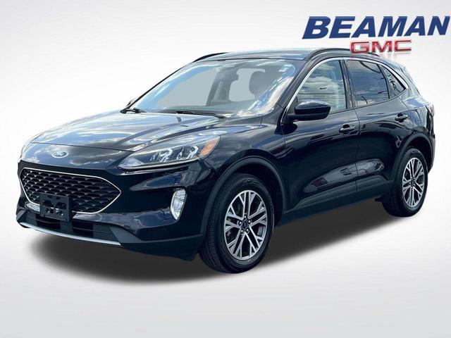 Photo of 2021 Blue Metallic Ford Escape