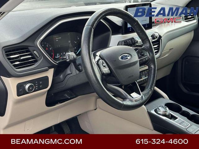 Photo of 2021 Blue Metallic Ford Escape