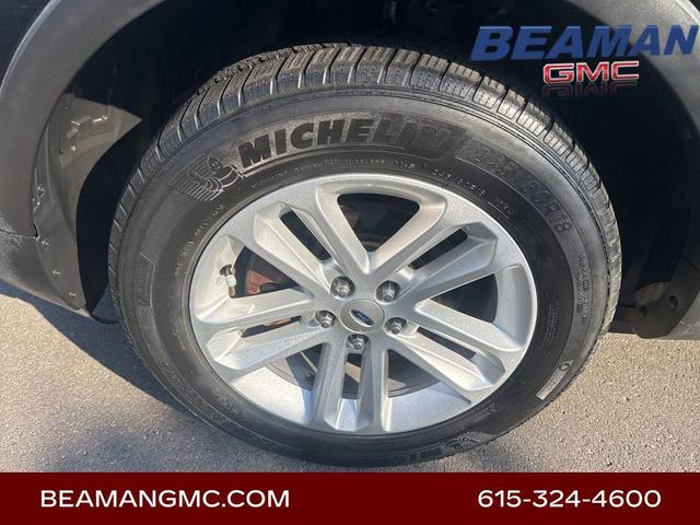 Photo of 2016 Shadow Black Ford Explorer