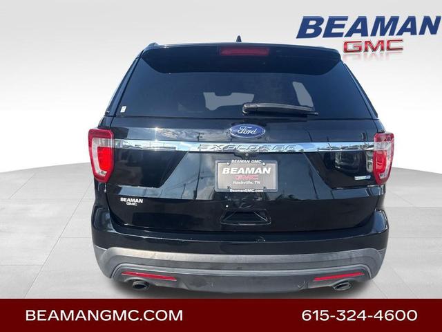 Photo of 2016 Shadow Black Ford Explorer