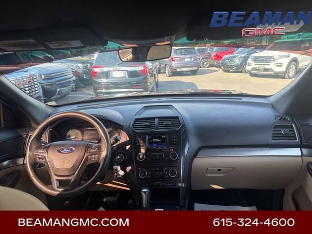 Photo of 2016 Shadow Black Ford Explorer