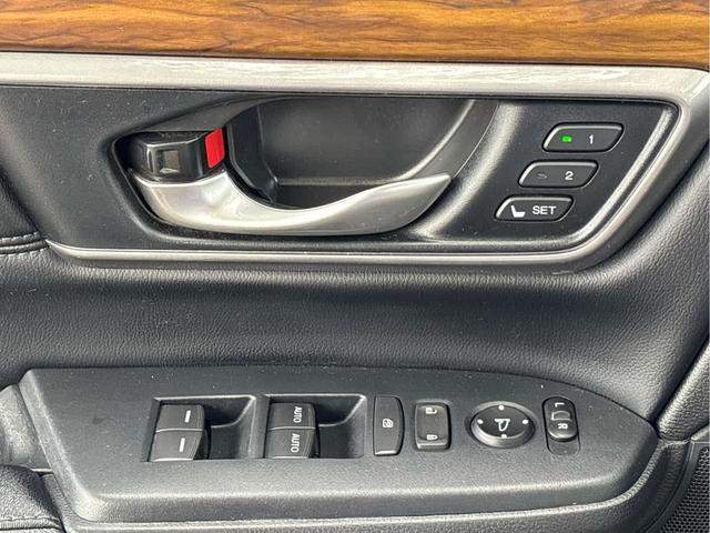 Photo of 2018 Crystal Black Pearl Honda CR-V