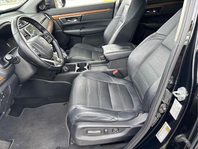 Photo of 2018 Crystal Black Pearl Honda CR-V