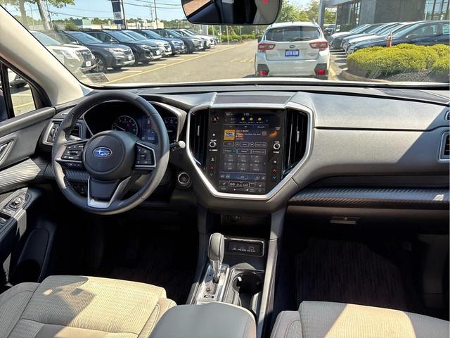 Photo of 2023 Crystal White Pearl Subaru Ascent