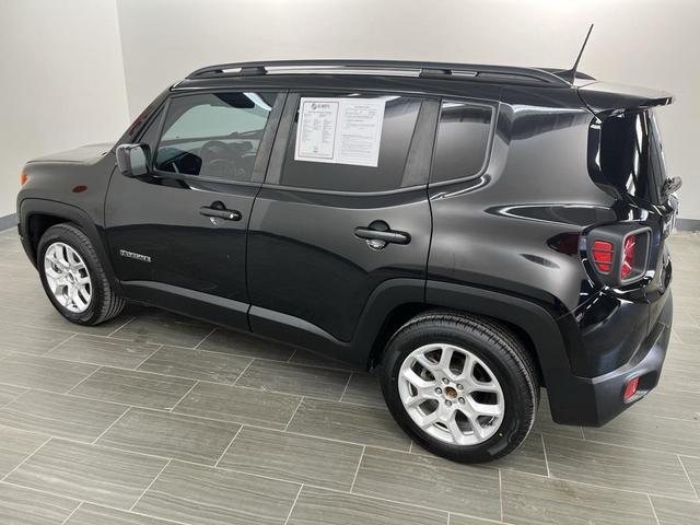 Photo of 2018 Black Jeep Renegade
