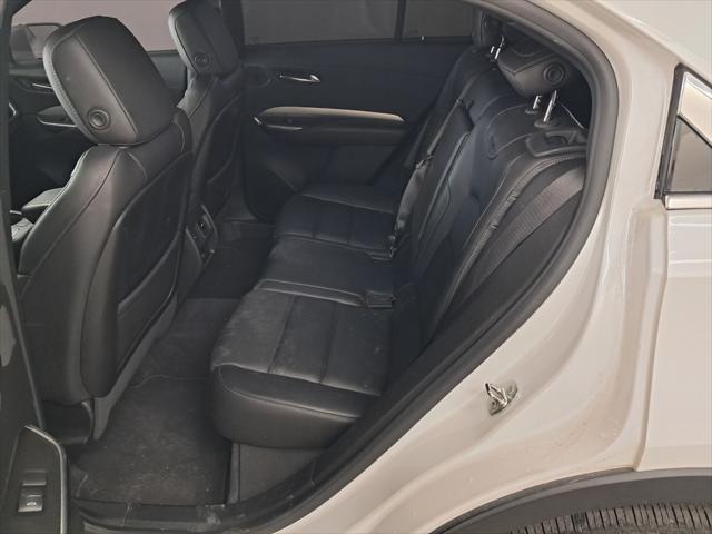 Photo of 2020 Crystal White Tricoat Cadillac XT4