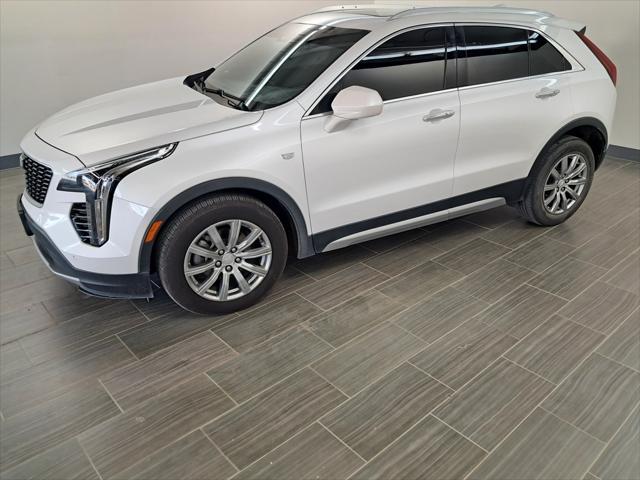 Photo of 2020 Crystal White Tricoat Cadillac XT4