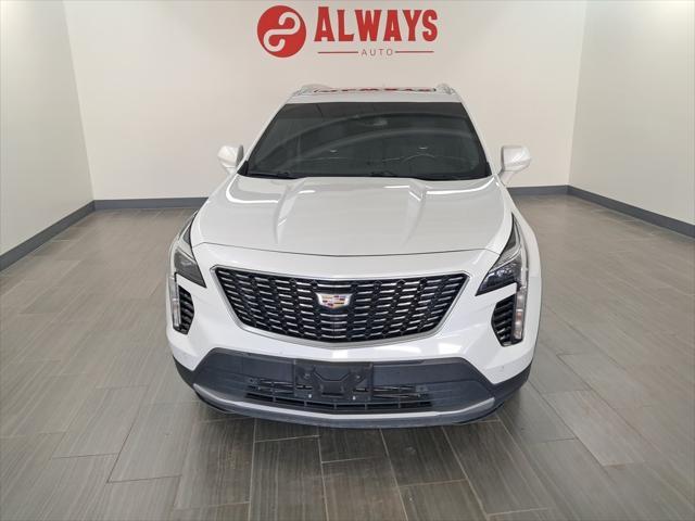Photo of 2020 Crystal White Tricoat Cadillac XT4