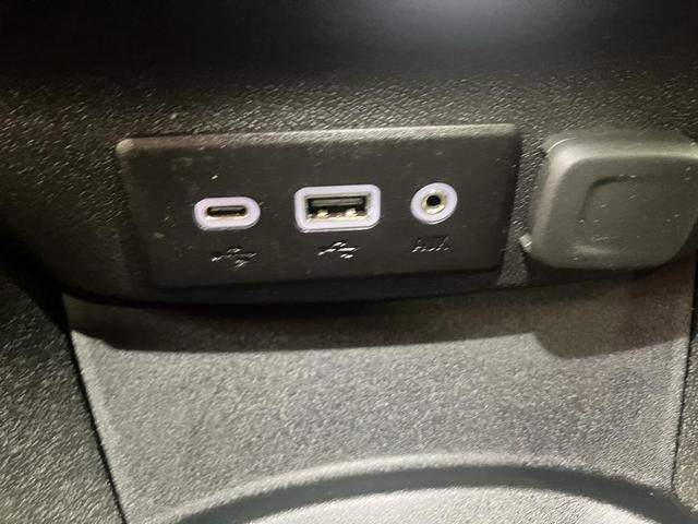 Photo of 2023 Summit White Chevrolet Malibu