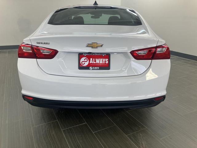 Photo of 2023 Summit White Chevrolet Malibu