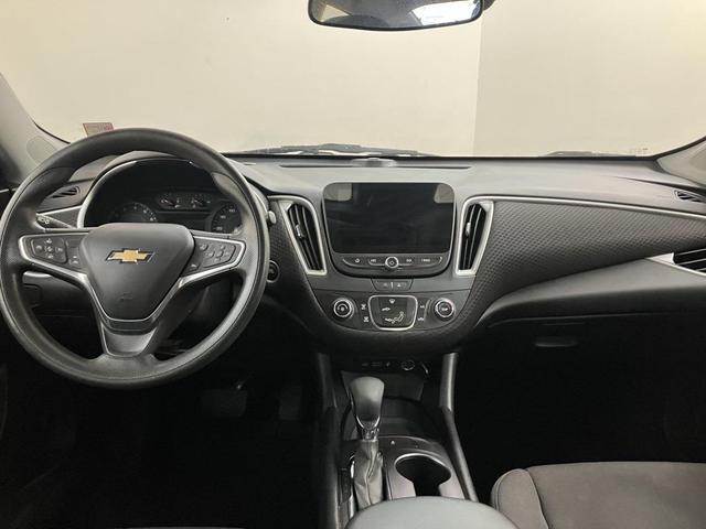 Photo of 2023 Summit White Chevrolet Malibu