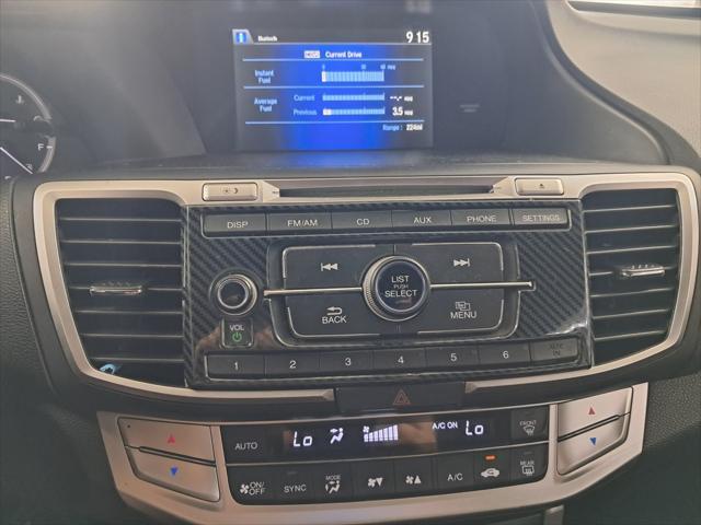 Photo of 2015 Crystal Black Pearl Honda Accord